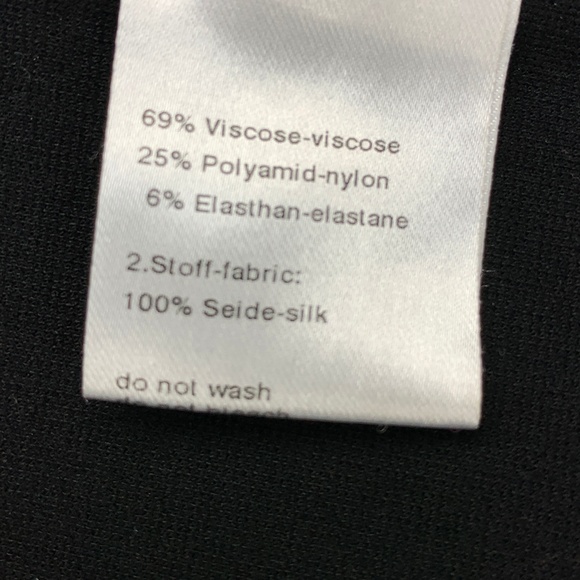 AKRIS PUNTO 8 100% Italian Silk Knit Blouse Black - Picture 6 of 7